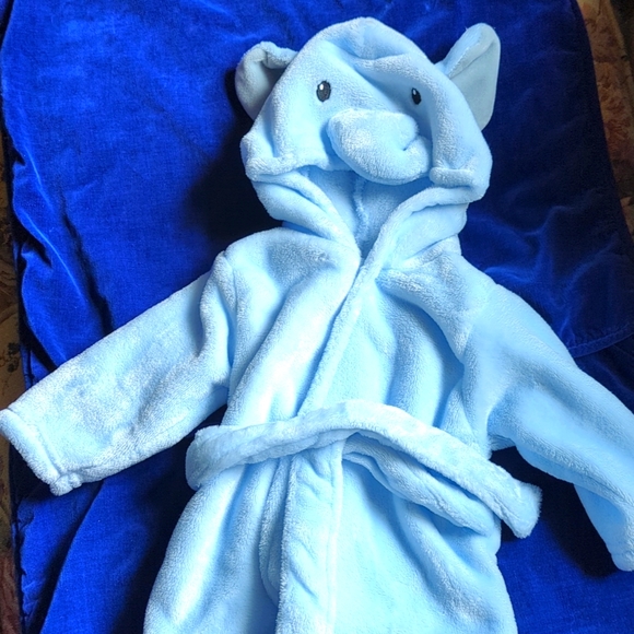 Baby robe - Picture 1 of 2